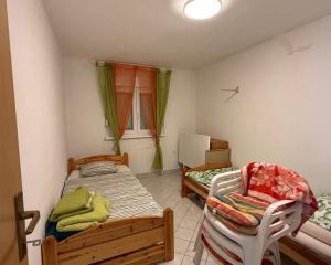 Chorvátsko - Dom 2x apartmán, výhodná investícia na ostrove Vir