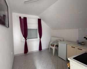 Chorvátsko - Dom 2x apartmán, výhodná investícia na ostrove Vir