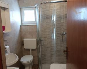 Chorvátsko na predaj: Apartmán  len 200 m od mora na ostrove Vir