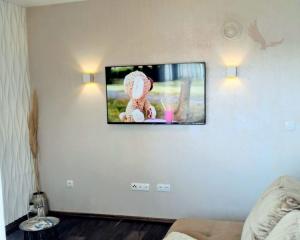 CHORVÁTSKO, OSTROV VIR  NA PREDAJ ŠTÝLOVÝ APARTMÁN S VÝHĽADOM NA MORE