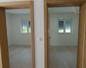 Chorvátsko Novostavba rodinného domu so záhradou na ostrove Vir