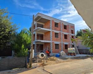 Chorvátsko - Novostavba apartmánu len 70m od krásnej pláže