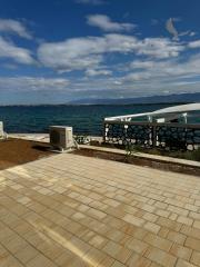 Chorvátsko - Na predaj novostavba apartmánu v prvej rade od mora