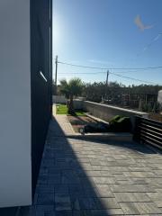 Chorvátsko - Novostavba zariadeného domu s výhľadom na more a bazénom v Privlake