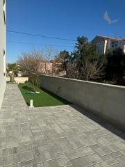 Chorvátsko - Novostavba zariadeného domu s výhľadom na more a bazénom v Privlake