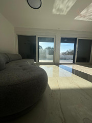 Chorvátsko - Novostavba zariadeného domu s výhľadom na more a bazénom v Privlake