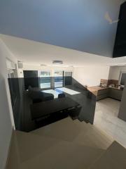 Chorvátsko - Novostavba zariadeného domu s výhľadom na more a bazénom v Privlake