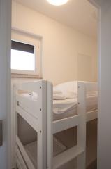 Na predaj: Priestranný 4 izbový apartmán na ostrove Vir v Chorvátsku