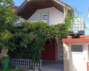 Chorvátsko na predaj: Rodinný dom na ostrove Vir – Len 120 m od mora!