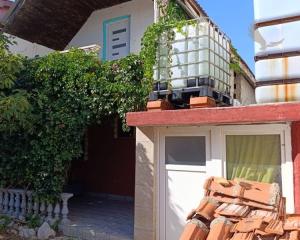 Chorvátsko na predaj: Rodinný dom na ostrove Vir – Len 120 m od mora!