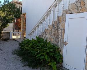 Chorvátsko - Na predaj dom 2x apartmán výhodná investícia