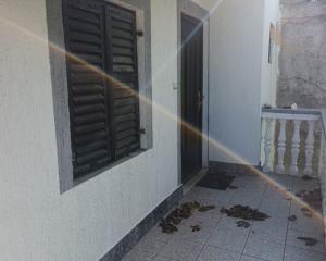 Chorvátsko - Na predaj dom 2x apartmán výhodná investícia