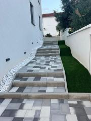 Chorvátsko - Novostavba apartmánu 100m od mora - Sveti Filip Jakov v ponuke len u Nás