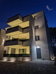 Chorvátsko - Novostavba apartmán s výhľadom na more len 150m od mora