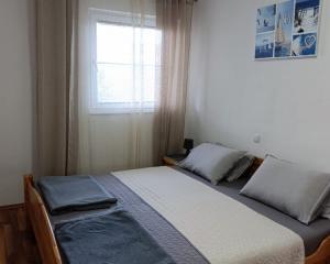 Chorvátsko - Apartmán len 150m od mora za top cenu