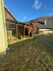 Na predaj dom - pozemok za výhodnú cenu v blízkosti Banskej Bystrice