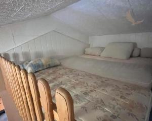 Chorvátsko- Na predaj dom 2x apartmán len 250m od mora