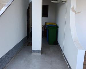 Chorvátsko- Na predaj dom 2x apartmán len 250m od mora