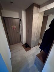 Prenájom priestranného 3-izbového bytu - kompletná rekonštrukcia, zariadený