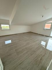 Chorvátsko , ostrov Vir - Na predaj podkrovný apartmán s výhľadom na more