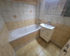 EXKLUZÍVNE: Štýlový 2,5-izbový byt s balkónom v príjmenej lokalite