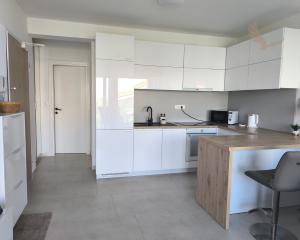 Chorvátsko - Novostavba 250m od mora a krásnej pláže