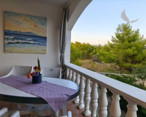 Chorvátsko - Apartmán na ostrove Vir – ideálny pre dovolenku aj bývanie!