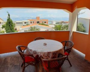 Chorvátsko - Apartmán len 150m od mora 2x spálňa s výhľadom na more