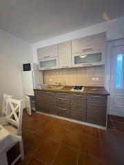 Chorvátsko- Apartmán so záhradou len 100m od mora