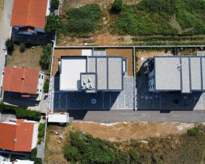 Chorvátsko -Novostavba apartmán 3x spálňa so strešnou terasou a výhľadom na more v Privlake