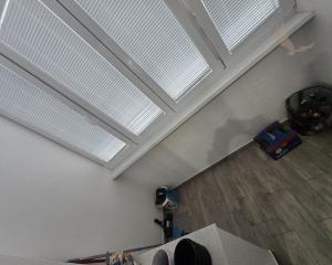 Rezervované - MODERNÝ A SLNEČNÝ: Kompletne zrekonštruovaný 1-izbový byt s loggiou v Brezne