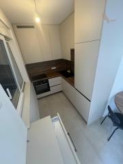 Chorvátsko - Novostavba apartmánu len 100m od mora a vyhľadávanej pláže Prezida