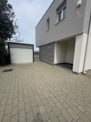 Chorvátsko- 2x Vila za top cenu len 30m od mora a pieskovej pláže