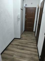 PREDAJ: 2-izbový byt s balkónom – Valaská, Hronská ulica