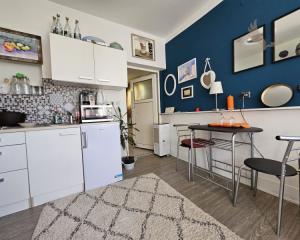 Chorvátsko, ostrov Vir - Na predaj dvojpodlažný apartmán so záhradou