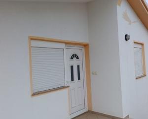 Chorvátsko - Na predaj rodinný  dom s dvoma apartmánmi na ostrove Vir