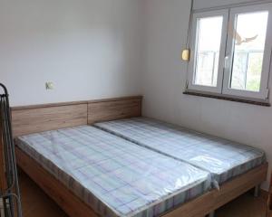 Chorvátsko - Na predaj rodinný  dom s dvoma apartmánmi na ostrove Vir
