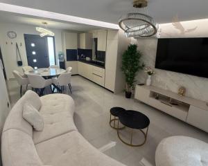 Chorvátsko- Moderný apartmán na ostrove Vir - Centrum