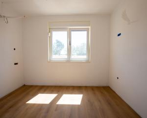 Chorvátsko- Novostavba apartmánov v Zatone