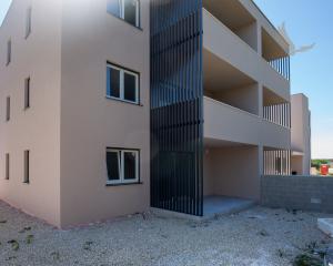 Chorvátsko- Novostavba apartmánov v Zatone