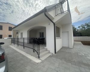 Chorvátsko - Dom 2x apartmán v centre ostrova Vir