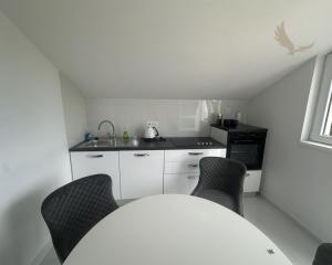 Chorvátsko - Dom 2x apartmán v centre ostrova Vir