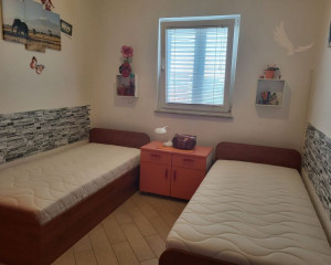 Chorvátsko - Na predaj apartmán v druhej rade od mora