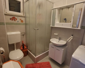 Chorvátsko - Na predaj apartmán v druhej rade od mora