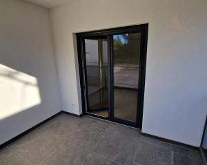 Chorvátsko: Novostavba apartmánu len 100m od mora s výhľadom na more