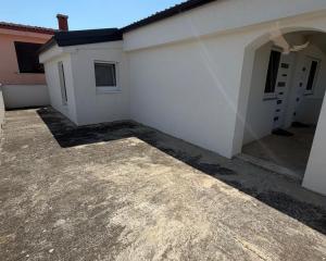 Chorvátsko - Dom 3x apartmán len 400m od mora