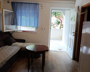 Chorvátsko na predaj: Apartmán  len 200 m od mora na ostrove Vir