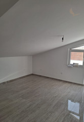 Chorvátsko , ostrov Vir - Na predaj podkrovný apartmán s výhľadom na more