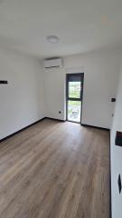 Chorvátsko, Privlaka - Novostavba trojizbového apartmánu s výhľadom  na more!