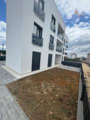 Apartmán so strešnou terasou len 100m od pieskovej pláže
